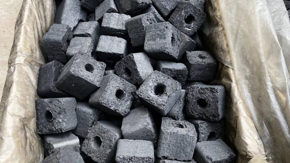 تفاوت زغال فشرده با زغال معمولی